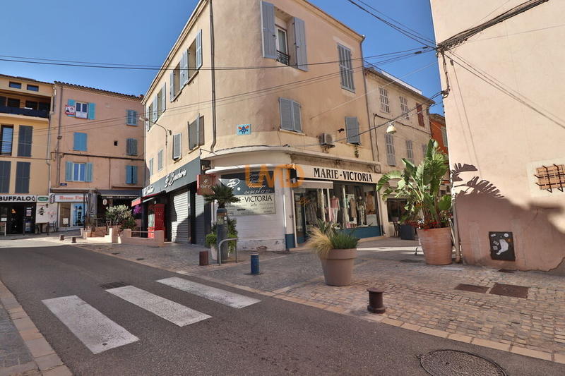 Local commercial - 28 m² - 1 pièce