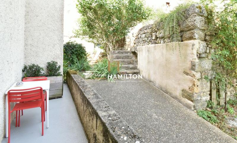 Maison - 200 m² - 6 pièces