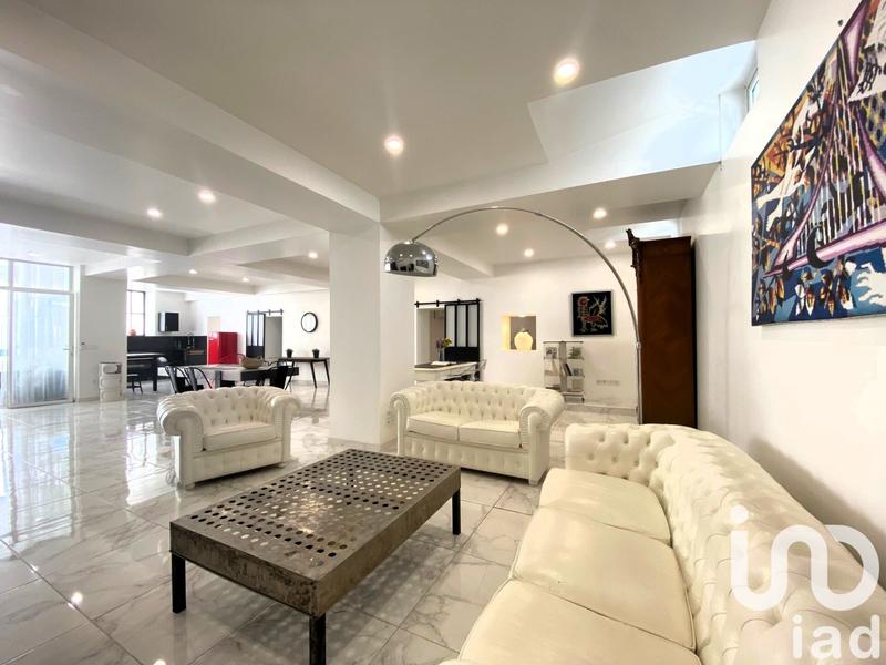 Loft - 134 m² - 2 pièces