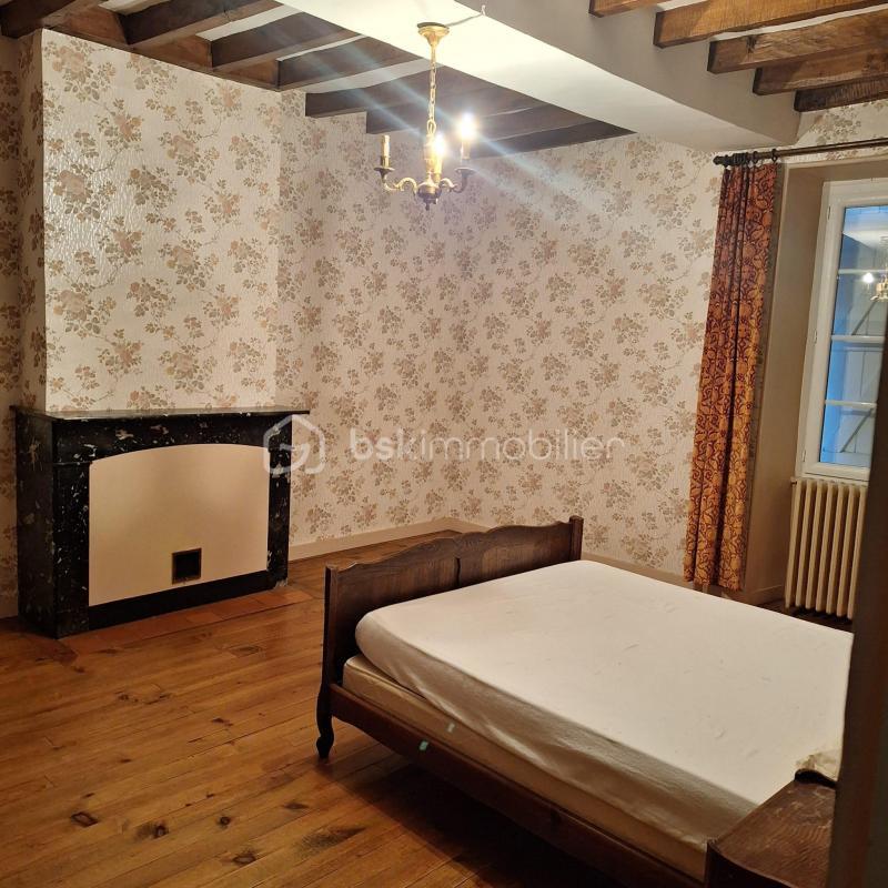 Maison en pierre - 182 m² - 8 pièces