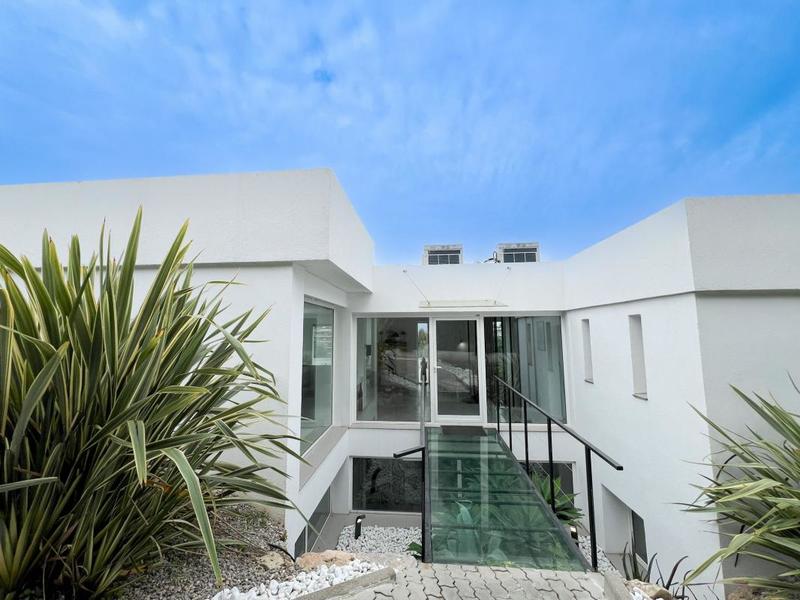 Villa - 257 m² - 6 pièces