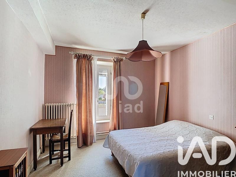 Maison - 210 m² - 7 pièces