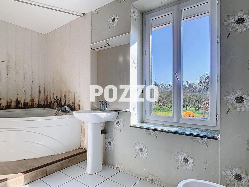 Maison - 185 m² - 6 pièces