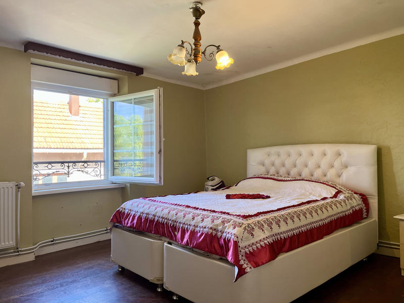 Maison - 95 m² - 4 pièces