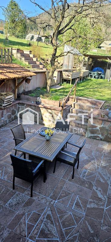 Maison - 140 m² - 5 pièces