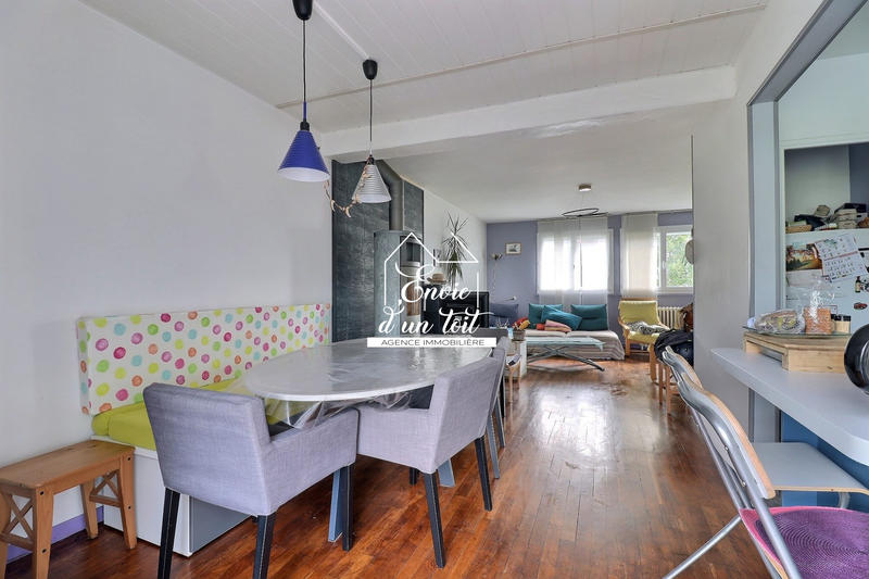 Maison - 101 m² - 5 pièces