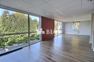 Bureau - 192 m²