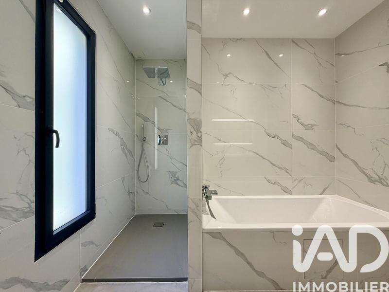 Maison - 177 m² - 6 pièces