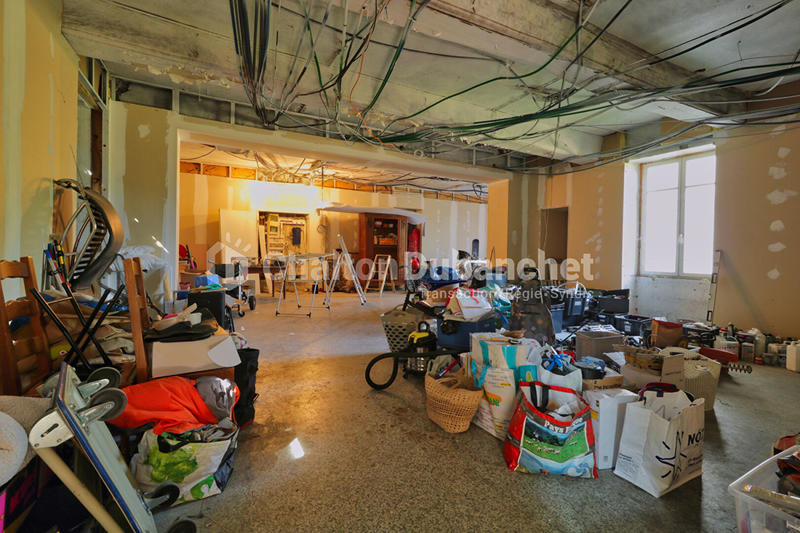 Maison - 500 m² - 12 pièces