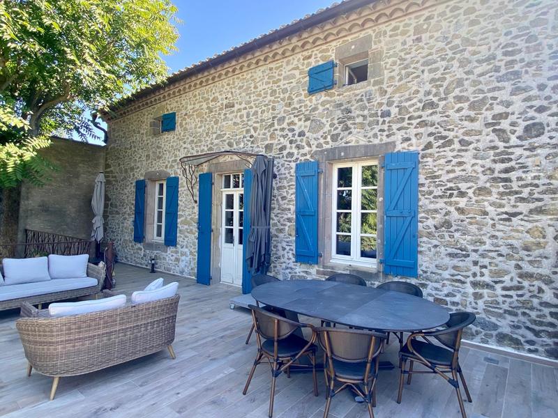 Maison de maîtres - 320 m² - 7 pièces