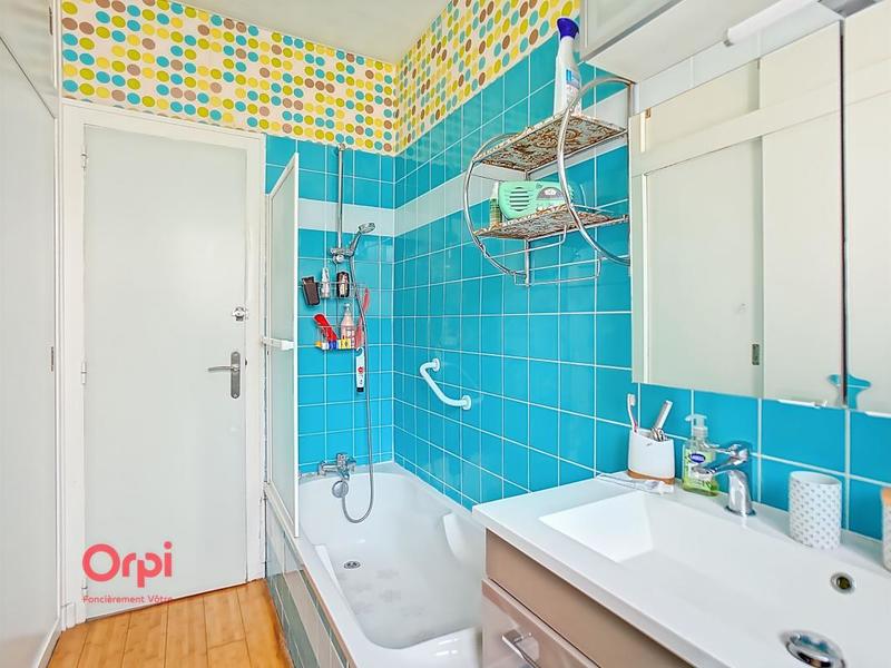 Maison - 180 m² - 6 pièces