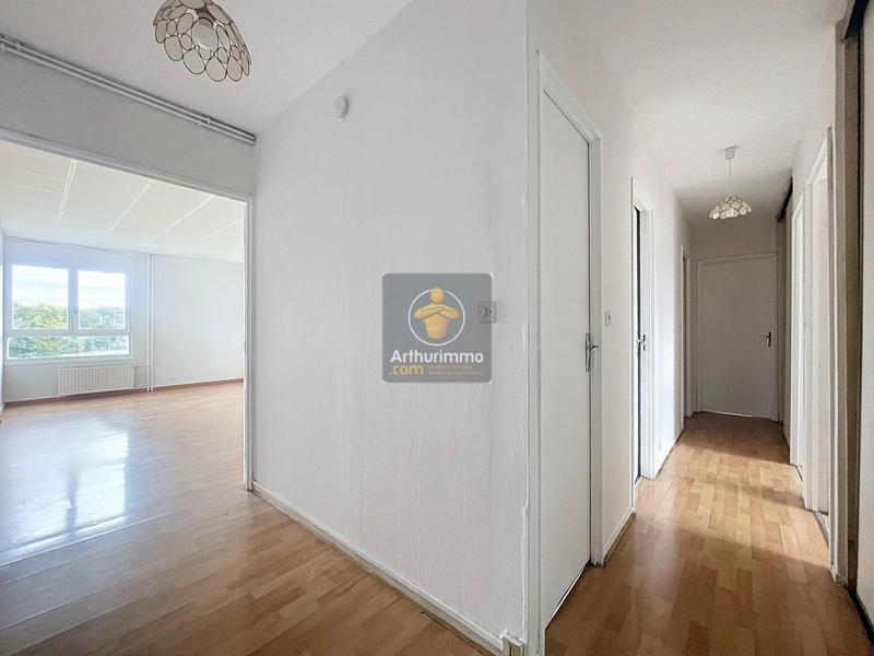 Appartement - 93 m² - 5 pièces