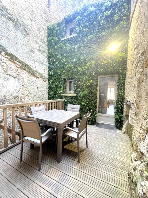 Immeuble - 72 m² - 4 pièces