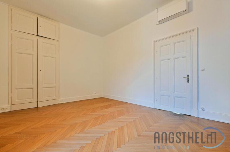 Appartement - 262 m² - 8 pièces