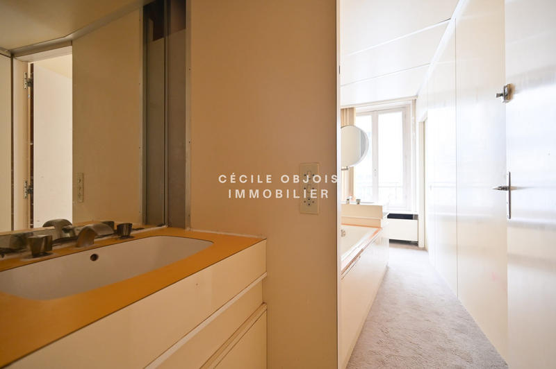 Appartement - 178 m² - 6 pièces