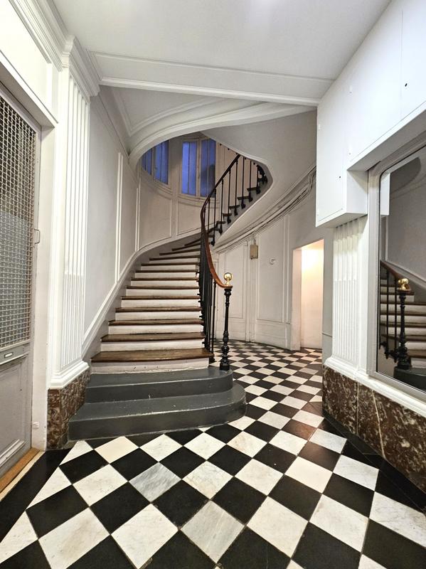 Bureau - 101 m² - 5 pièces