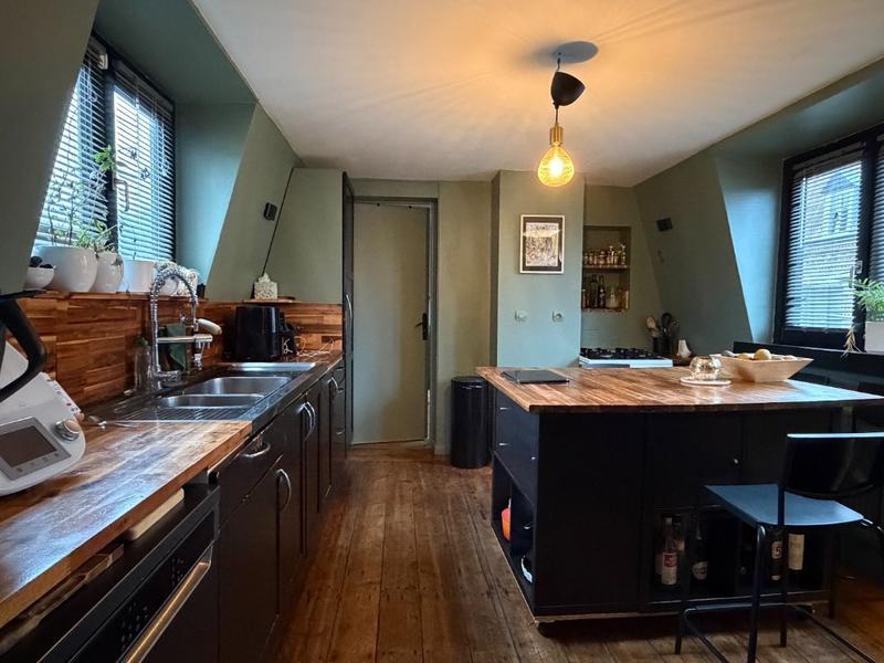 Appartement - 105 m² - 4 pièces