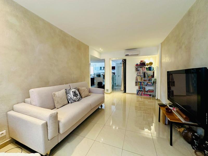 Appartement - 66 m² - 2 pièces