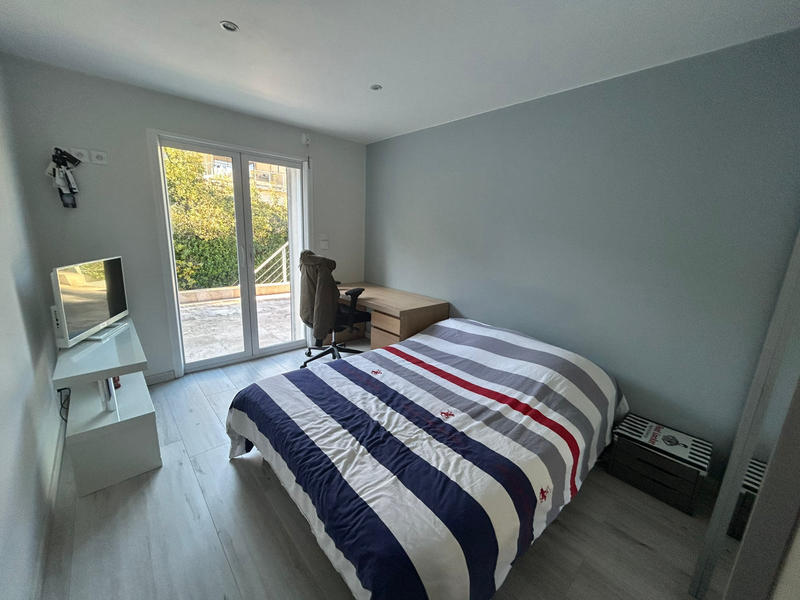 Maison - 184 m² - 8 pièces