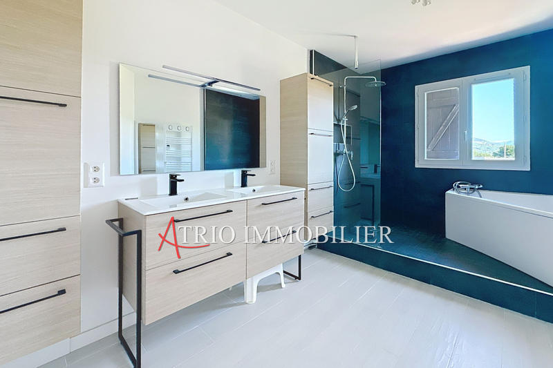 Villa - 92 m² - 4 pièces