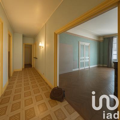 Appartement - 102 m² - 4 pièces