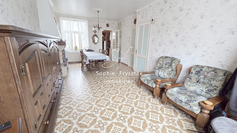 Maison - 96 m² - 5 pièces