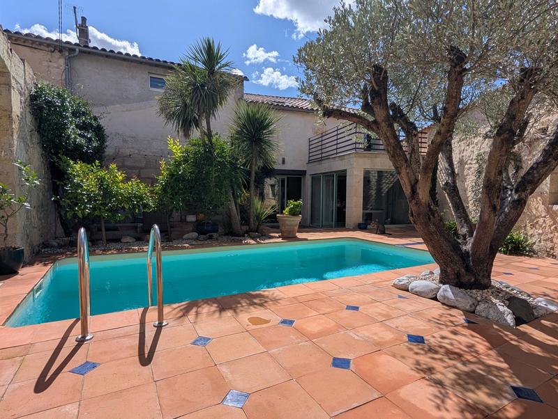 Maison - 188 m² - 5 pièces