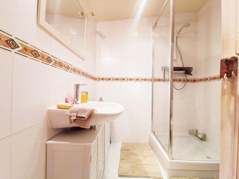 Propriété - 400 m² - 12 pièces