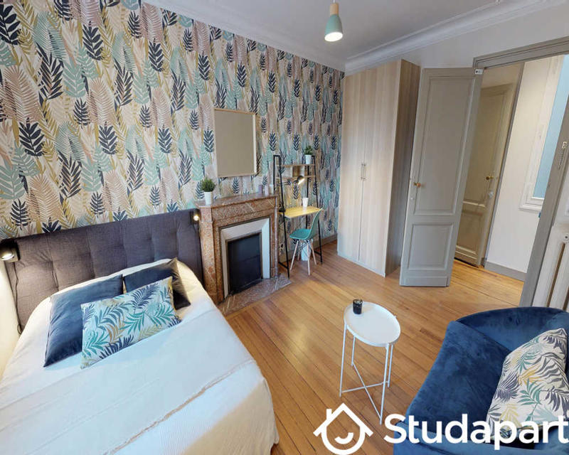 Chambre - 140 m² - 1 pièce