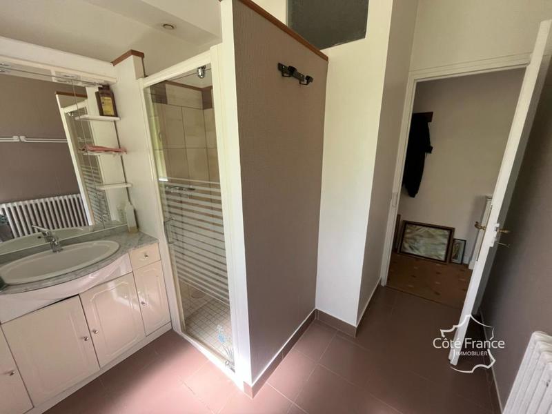 Propriété - 236 m² - 8 pièces