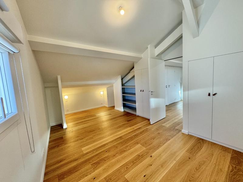 Maison - 192 m² - 8 pièces