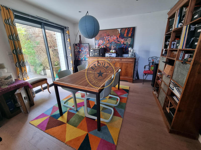 Appartement - 158 m² - 6 pièces