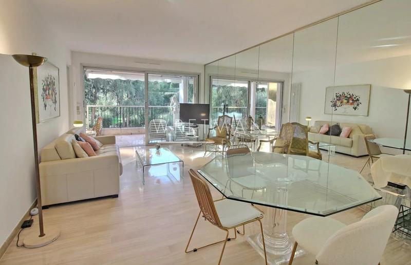 Appartement - 70 m² - 2 pièces