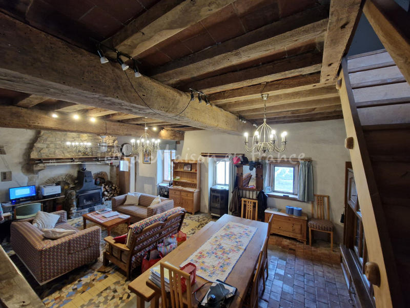 Maison - 198 m² - 8 pièces