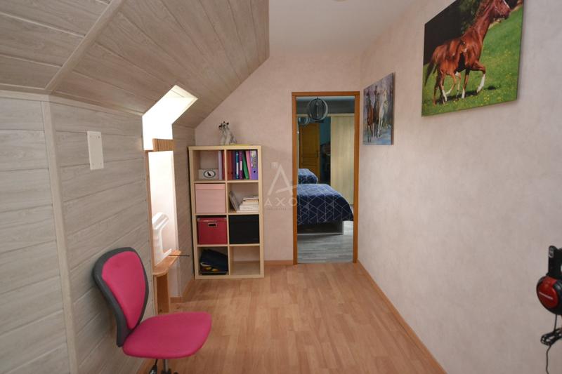 Maison - 235 m² - 10 pièces