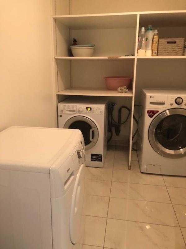 Maison - 300 m² - 12 pièces