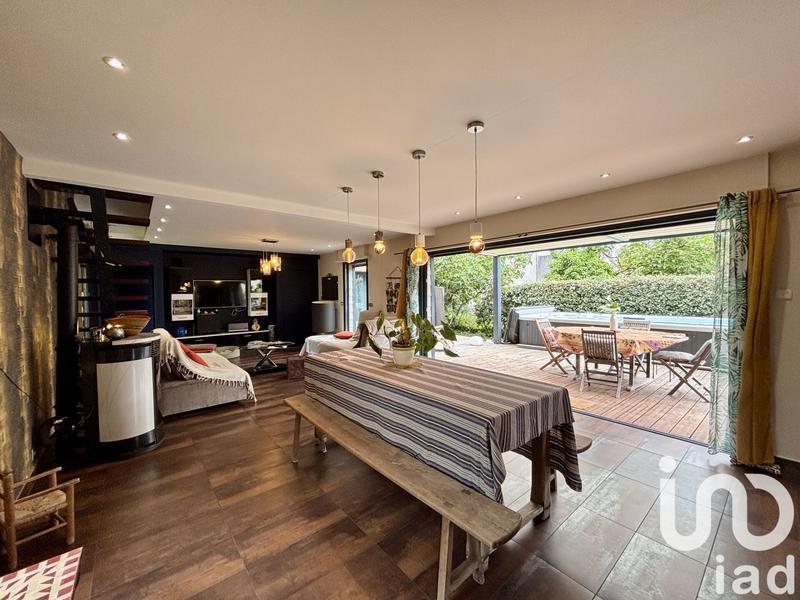 Maison - 150 m² - 5 pièces