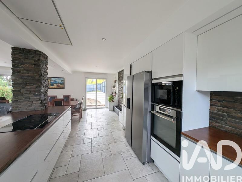 Maison - 157 m² - 6 pièces