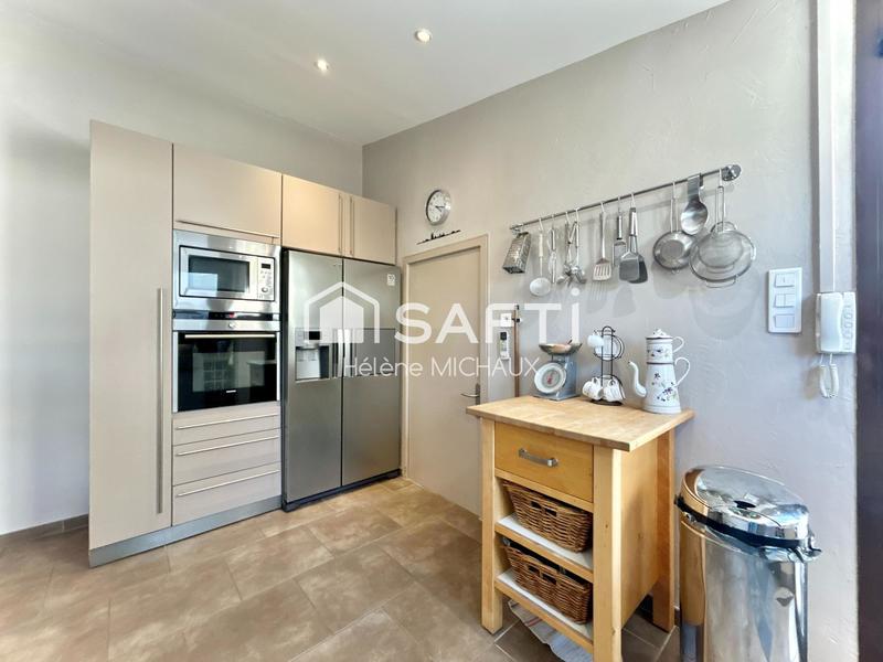 Villa - 216 m² - 7 pièces