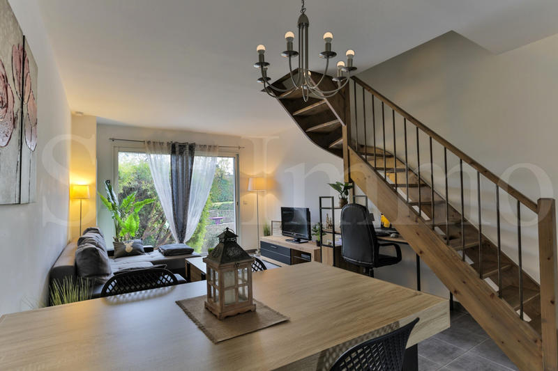 Maison - 189 m² - 10 pièces