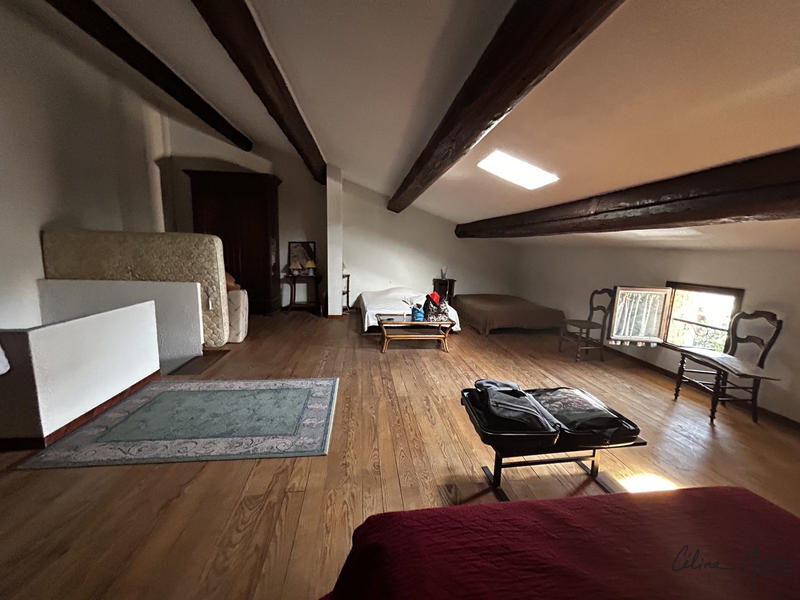 Maison ancienne - 130 m² - 3 pièces