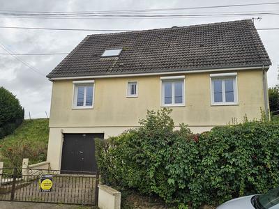 Maison - 104 m² - 5 pièces