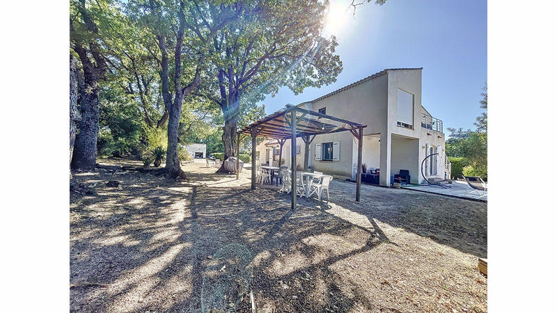 Maison - 163 m² - 6 pièces