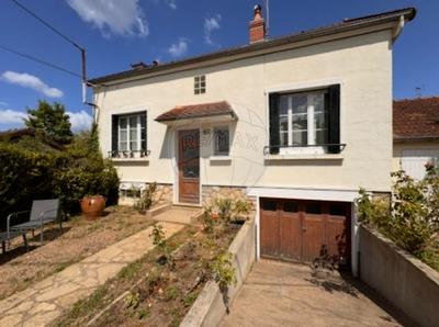 Maison - 96 m² - 4 pièces