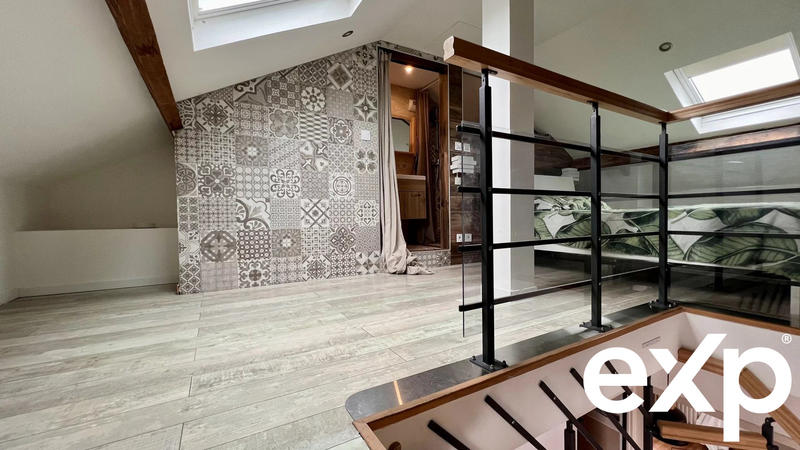 Maison - 137 m² - 6 pièces