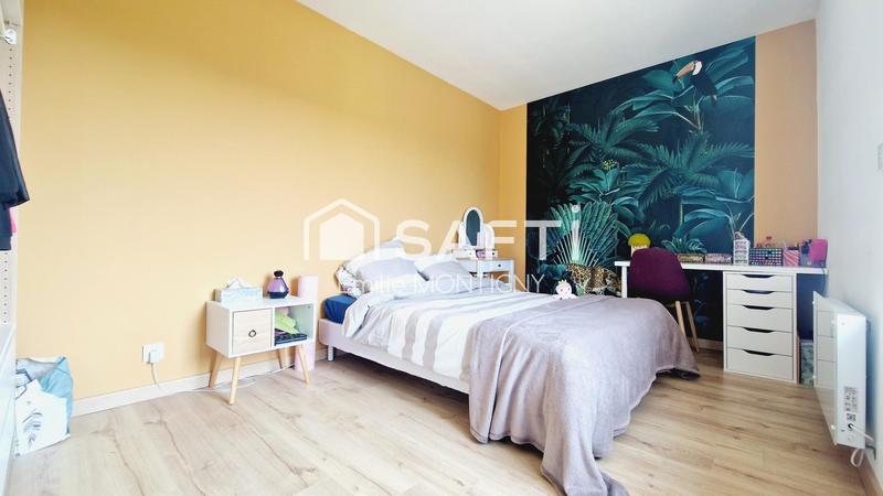 Maison - 233 m² - 9 pièces