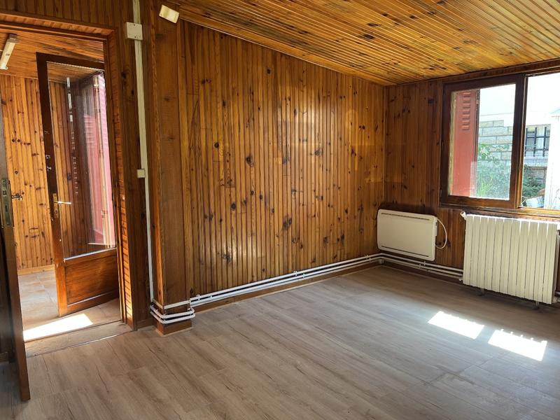 Maison - 200 m² - 8 pièces