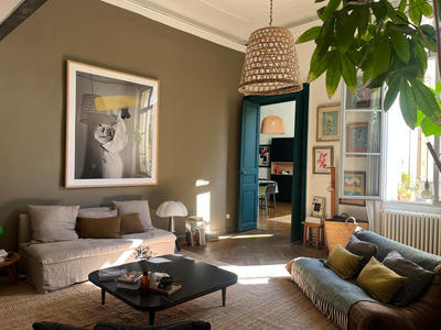 Appartement - 230 m² - 6 pièces