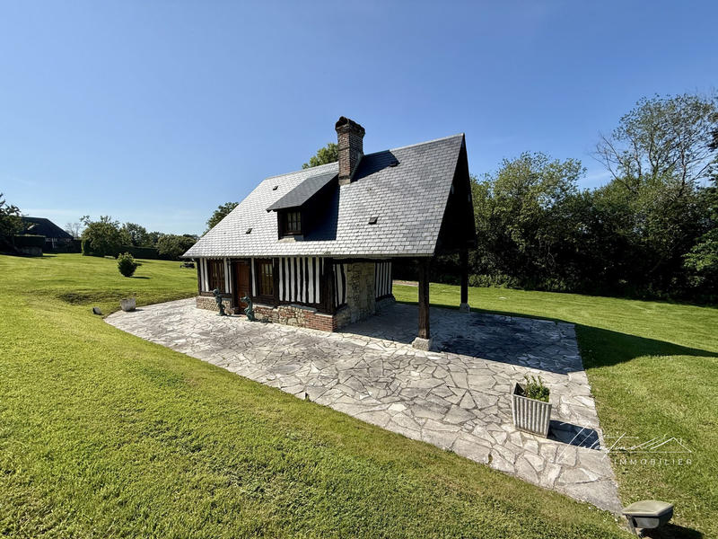 Maison - 322 m² - 7 pièces