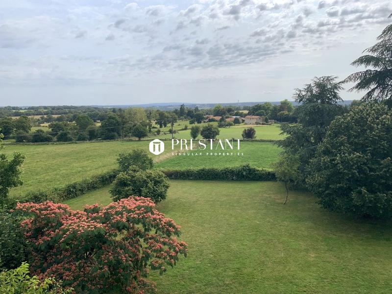 Demeure - 540 m² - 21 pièces